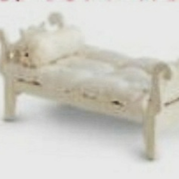 American Girl Other - AG Josephine Cream Sleigh Bed And Mattress